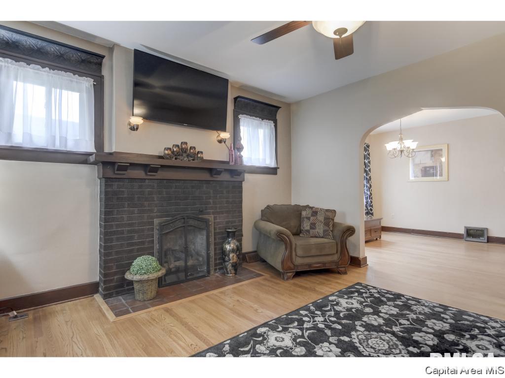 1441 North 3rd Street Springfield, IL 62702 - Photo 6 of 27