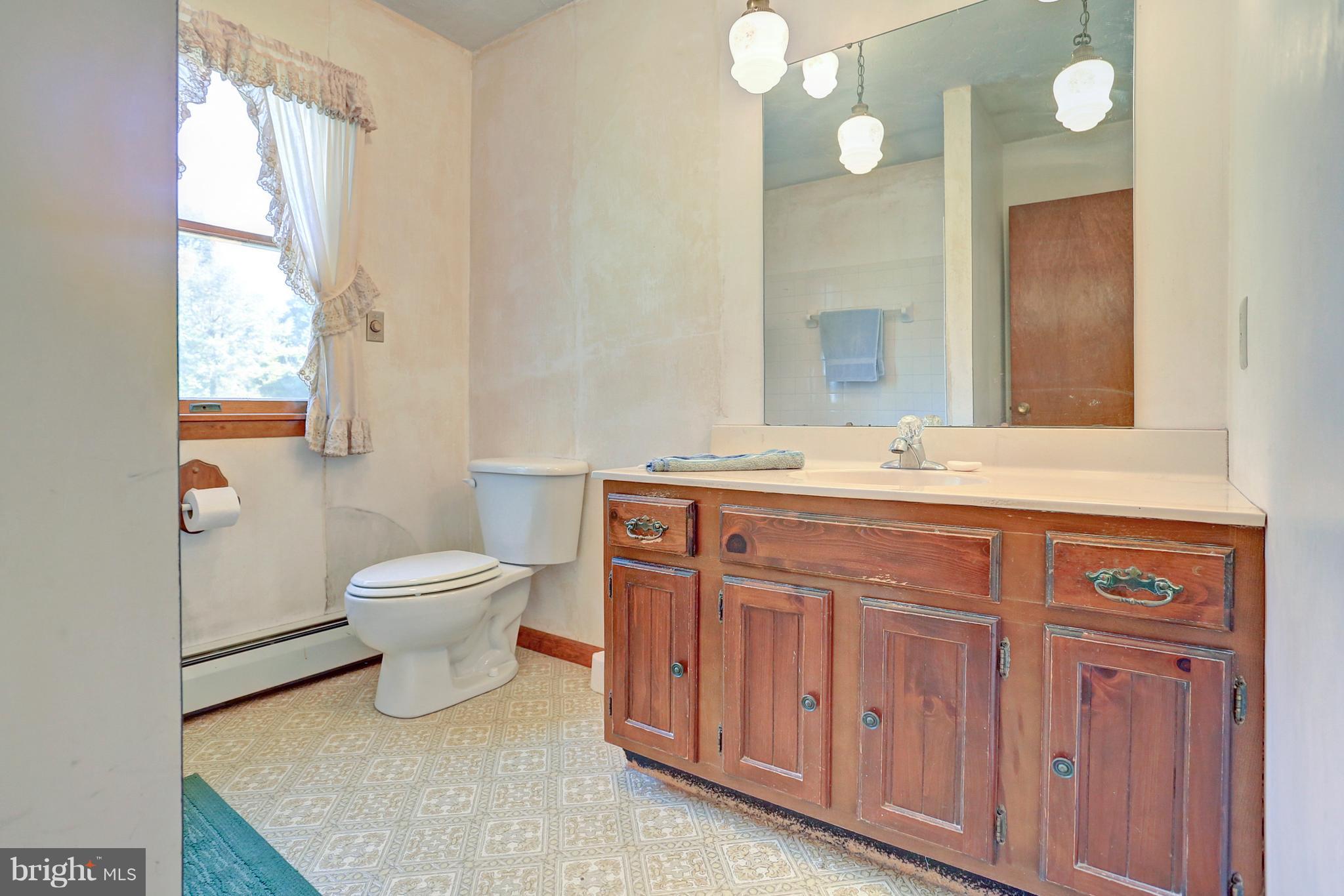 114 Iron Ridge Road Spring Grove, PA 17362 - Photo 11 of 34