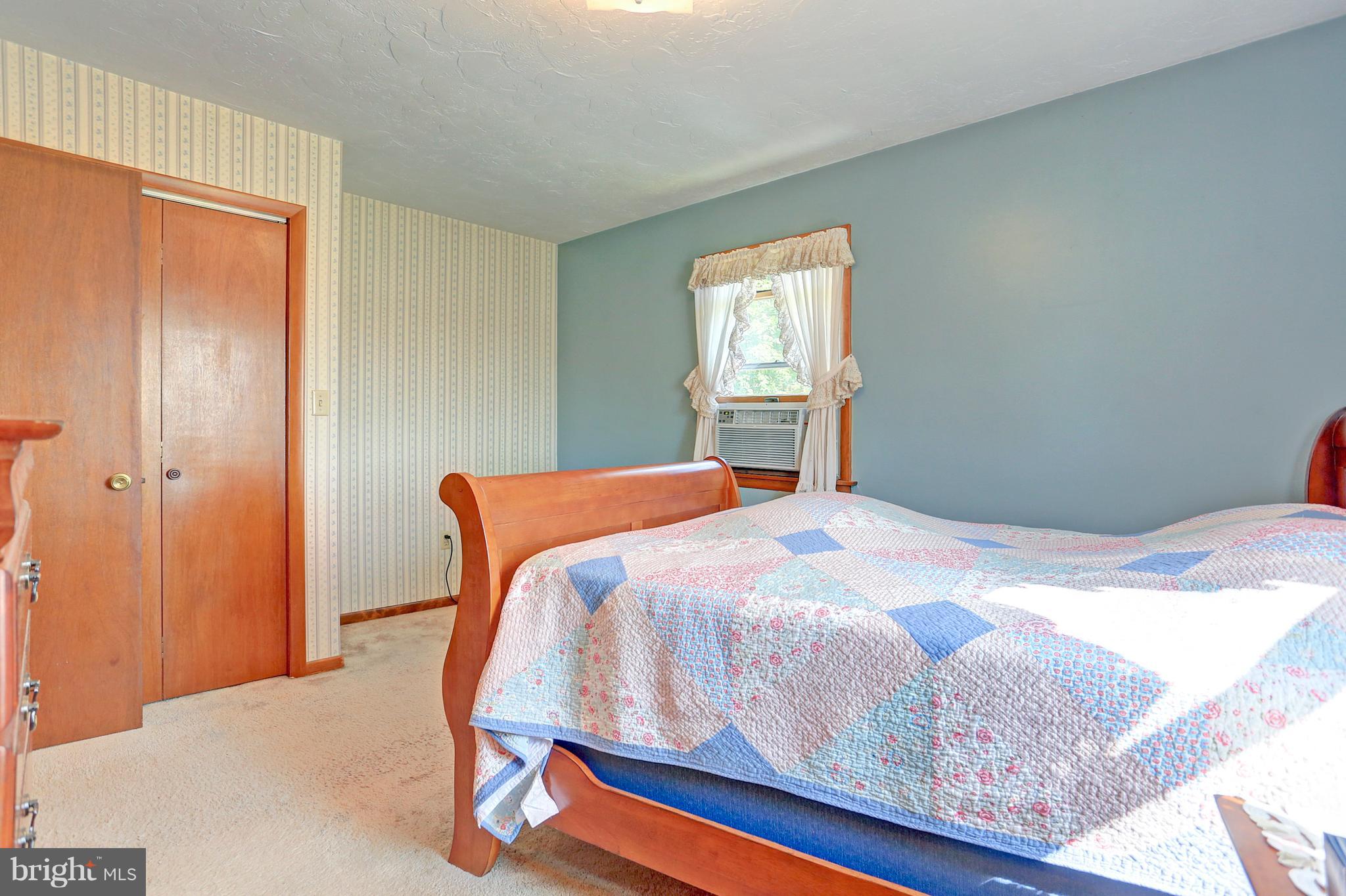 114 Iron Ridge Road Spring Grove, PA 17362 - Photo 19 of 34