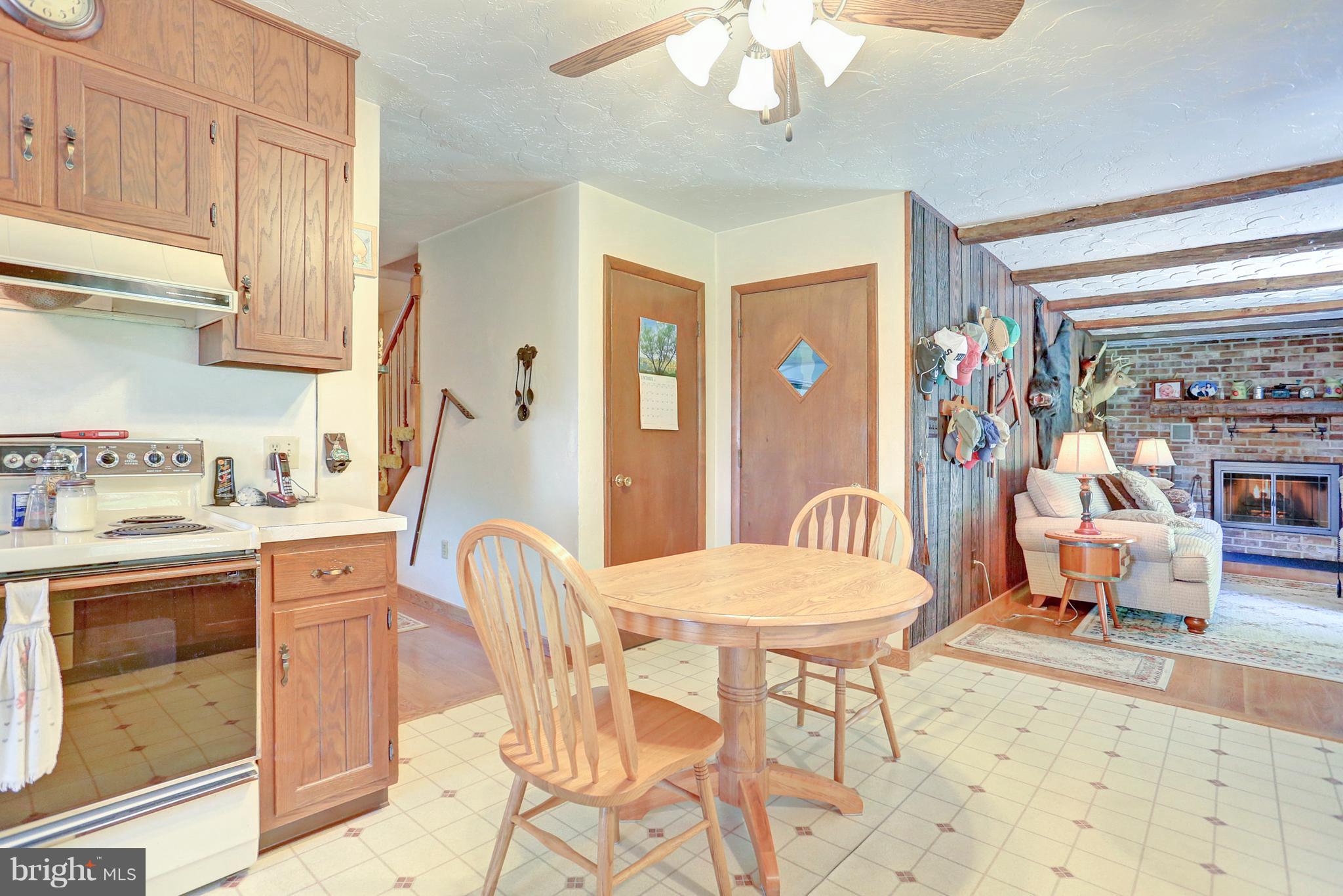 114 Iron Ridge Road Spring Grove, PA 17362 - Photo 3 of 34