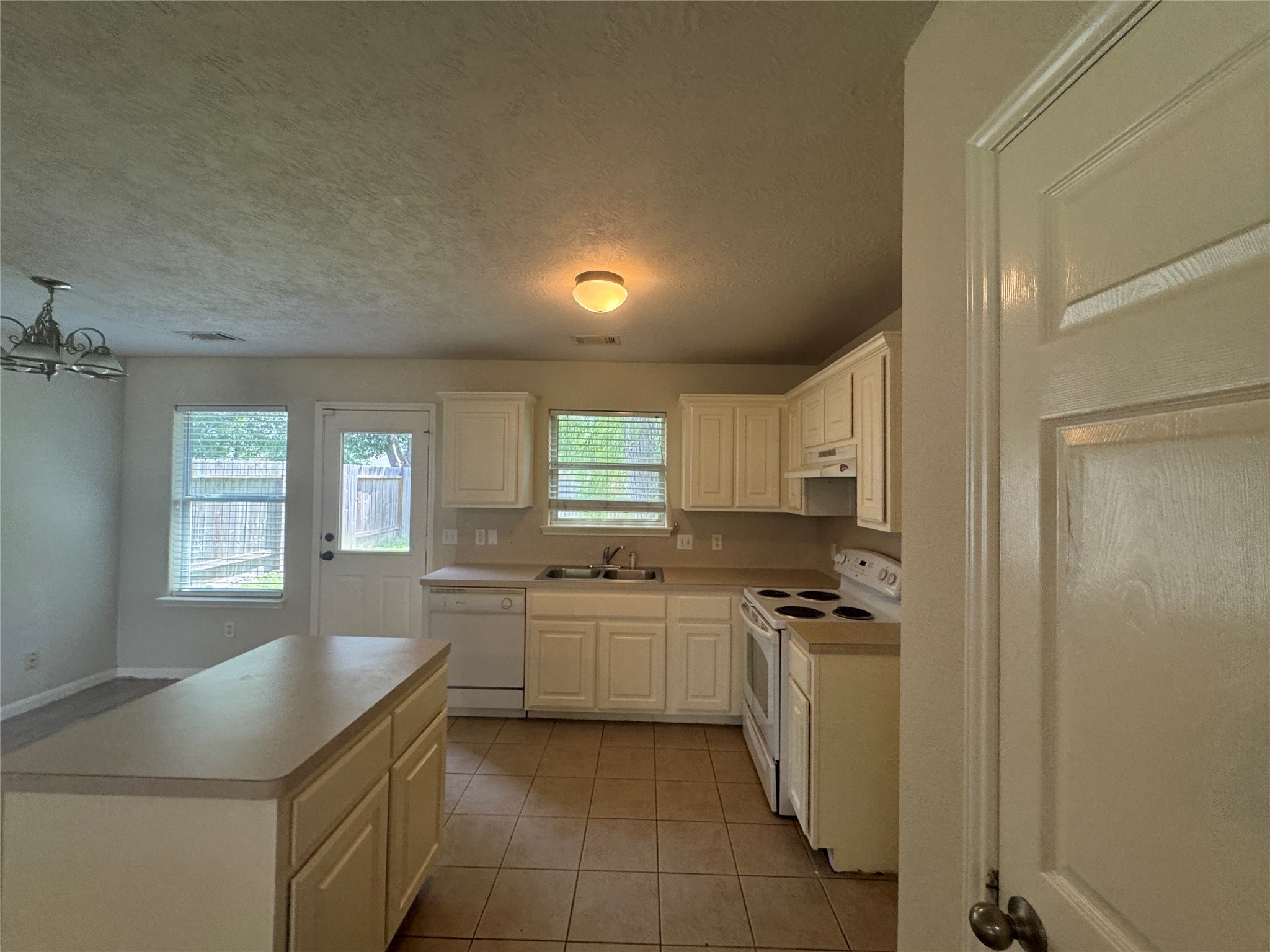 4818 Comal River Loop Spring, TX 77386 - Photo 14 of 42