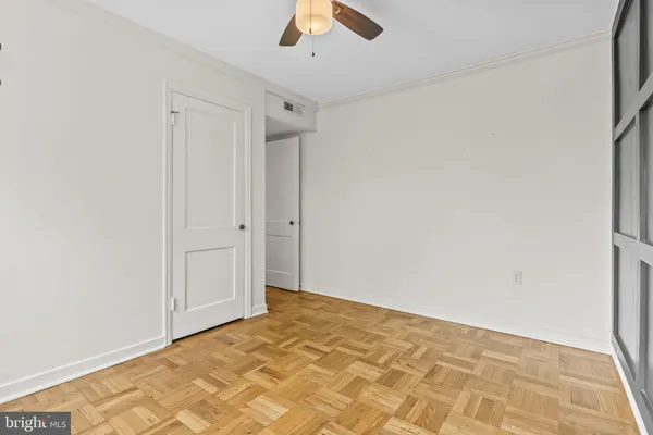 $2,328 | 6611 East Wakefield Drive, Unit B1, Alexandria, VA 22307