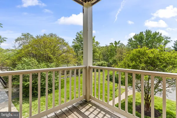 $2,328 | 6611 East Wakefield Drive, Unit B1, Alexandria, VA 22307