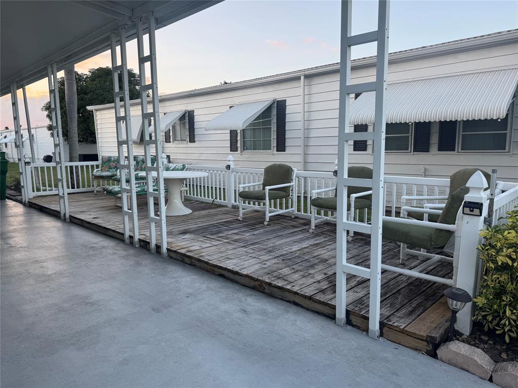 1921 Southwest 83rd Avenue Davie, FL 33324 - Photo 4 of 30