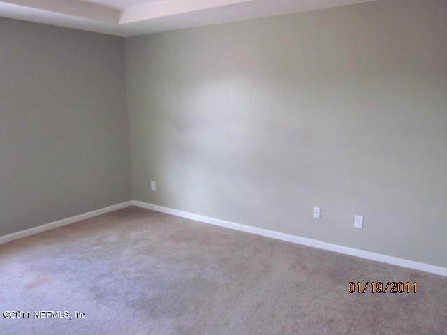 11860 Raindrop Road Jacksonville, FL 32219 - Photo 8 of 10 .
