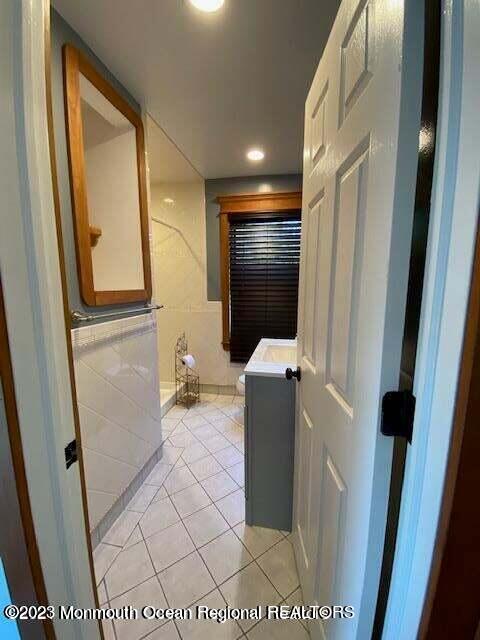 190 Oakwood Avenue West Long Branch, NJ 07764 - Photo 8 of 15 9