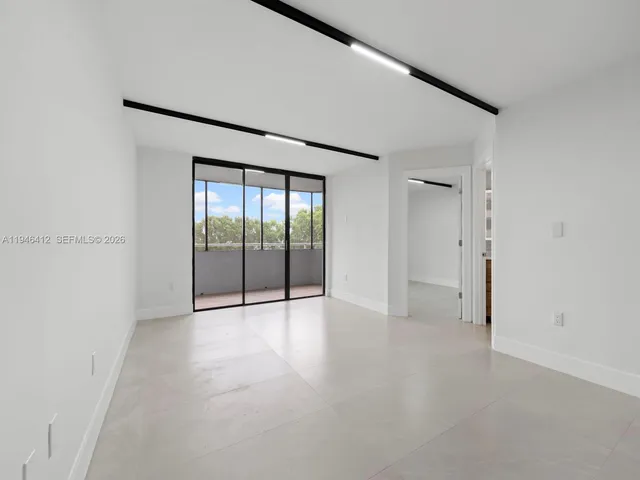 $309,000 | 8215 Southwest 152nd Avenue, Unit G308, Miami, FL 33193