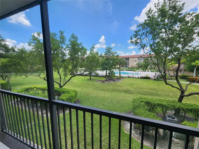 $1,850 | 12651 Southwest 16th Court, Unit 211B, Pembroke Pines, FL 33027