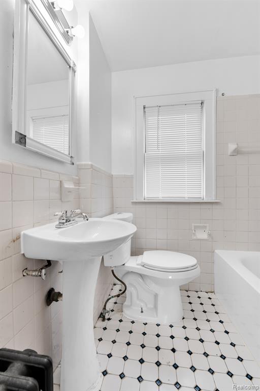 8258 Fisher Avenue Warren, MI 48089 - Photo 23 of 33 Gallery Image 23