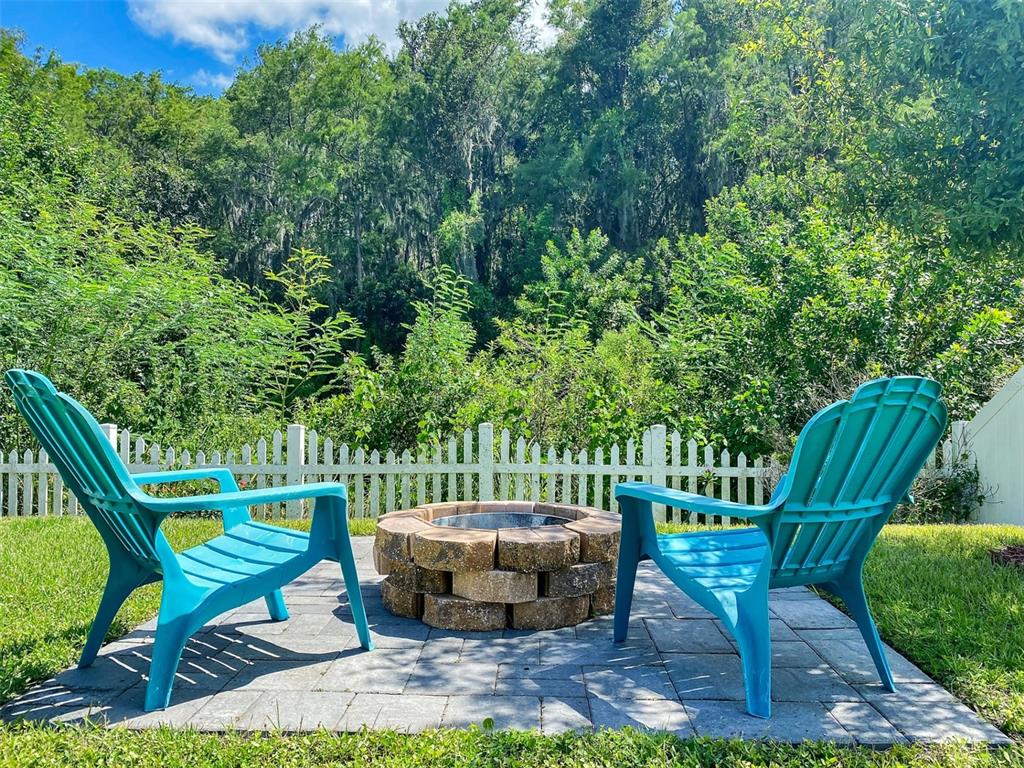 4548 Orchard Grove Road St. Cloud, FL 34772 - Photo 13 of 18 a view of an outdoor sitting area with furniture