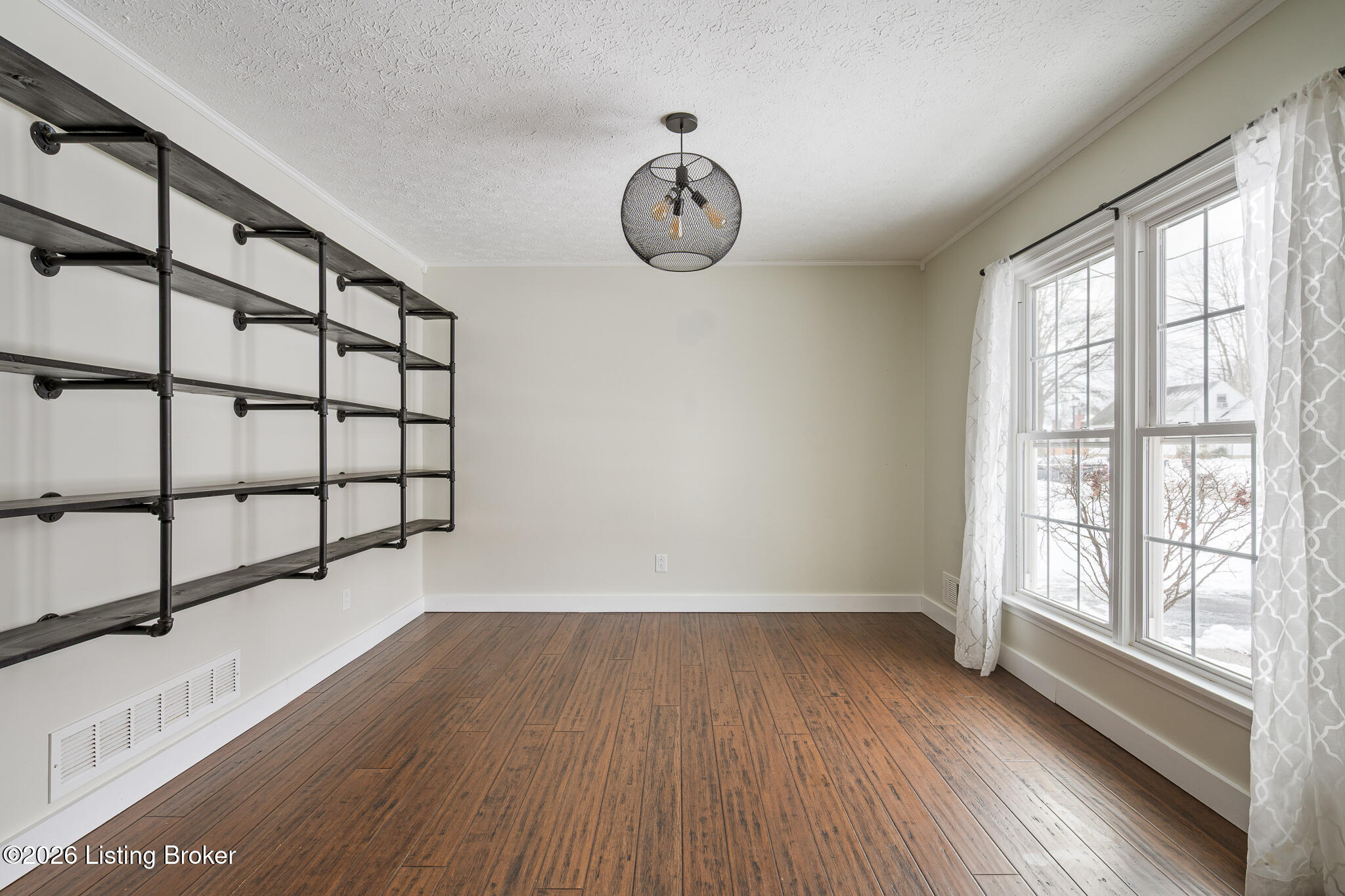 3715 Longview Road Louisville, KY 40299 - Photo 7 of 36 3715 Longview Rd-7