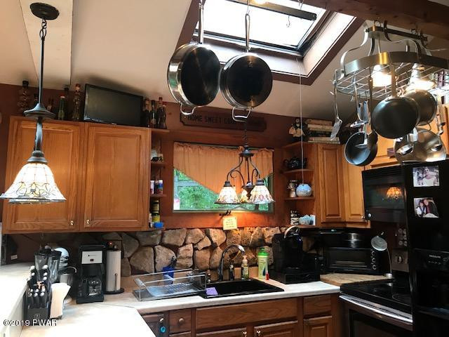 164 Cypress Road Dingmans Ferry, PA 18328 - Photo 24 of 45 KITCHEN