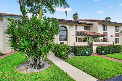 $249,000 | 10231 North Circle Lake Drive, Unit 201, Boynton Beach, FL 33437