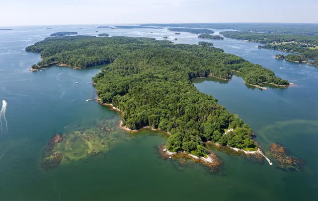 $2,300,000 | Lot 00 & 005 Bremen Long Island, Bremen, ME 04551