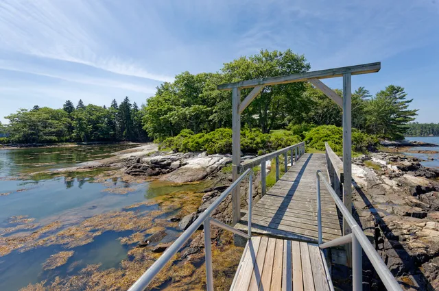 $2,300,000 | Lot 00 & 005 Bremen Long Island, Bremen, ME 04551