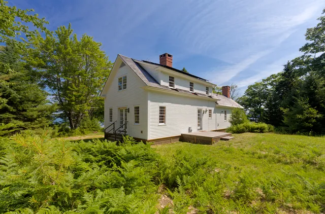 $2,300,000 | Lot 00 & 005 Bremen Long Island, Bremen, ME 04551