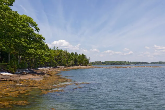 $2,300,000 | Lot 00 & 005 Bremen Long Island, Bremen, ME 04551