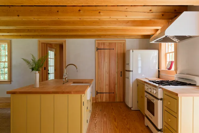 $2,300,000 | Lot 00 & 005 Bremen Long Island, Bremen, ME 04551