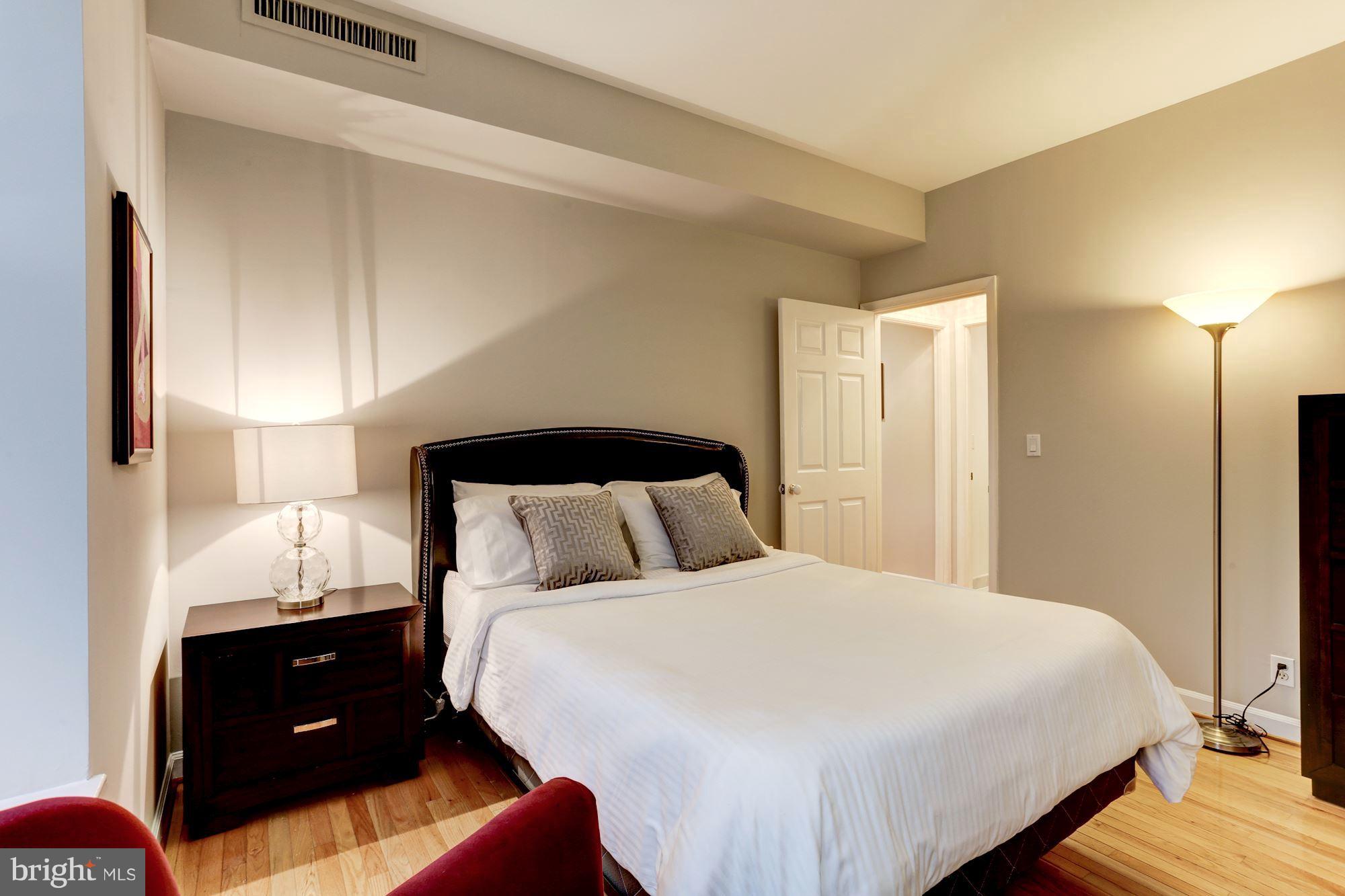 1830 17th Street Northwest, Unit 204 Washington, DC 20009 - Photo 21 of 31