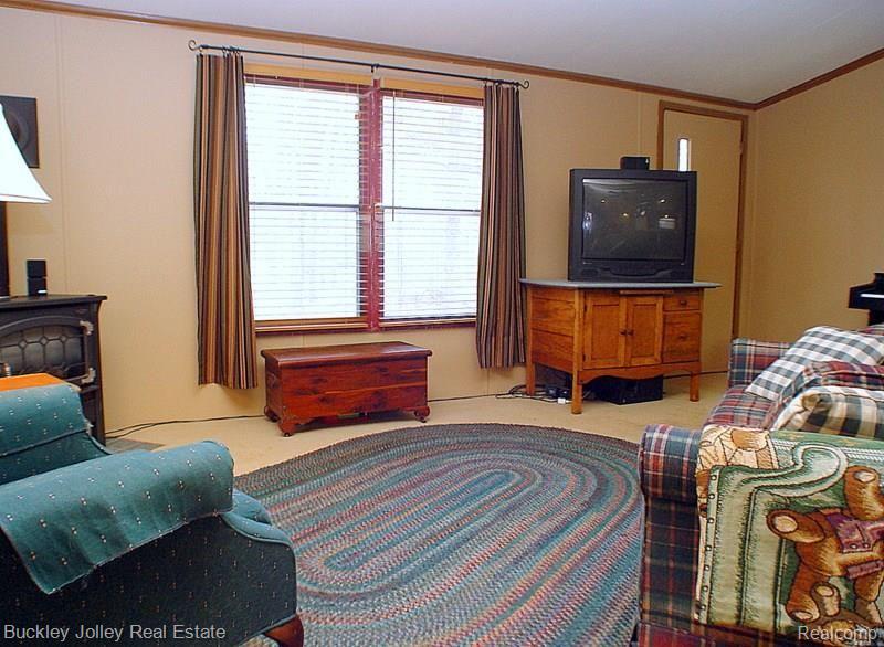 1900 Brewer Road Howell, MI 48855 - Photo 2 of 17 Spacious Living Room