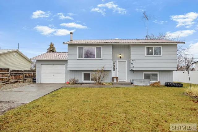 $315,000 | 3941 East 108 N Idaho Falls, Idaho Falls, ID 83401