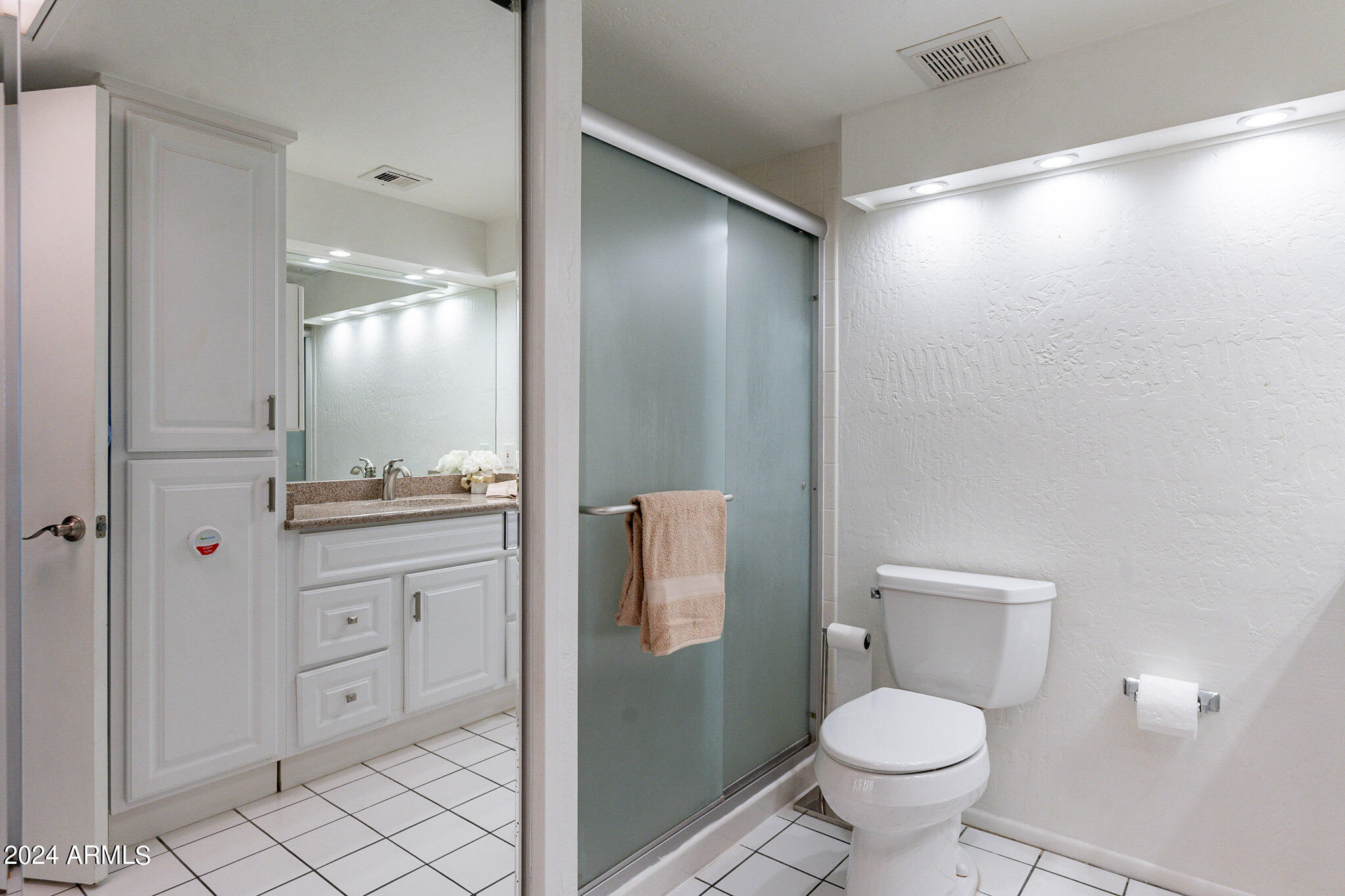 7930 East Camelback Road, Unit 701 Scottsdale, AZ 85251 - Photo 34 of 64 Master Bathroom