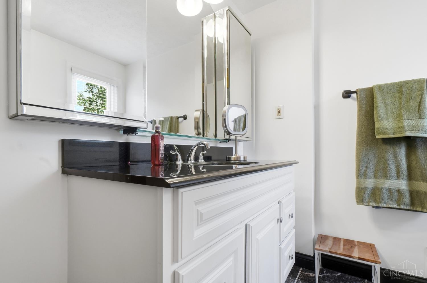 820 Critchfield Road Columbus, OH 43213 - Photo 42 of 67