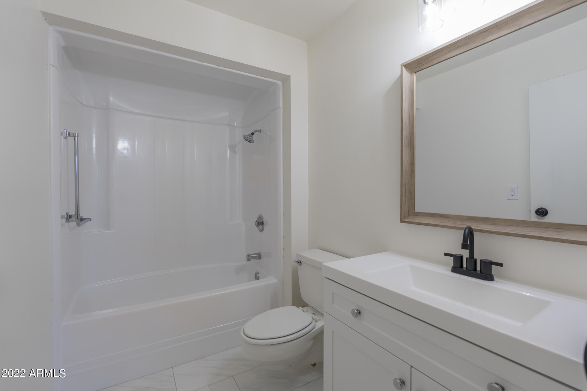 9833 West Royal Ridge Drive Sun City, AZ 85351 - Photo 19 of 20 Hall Full Bath