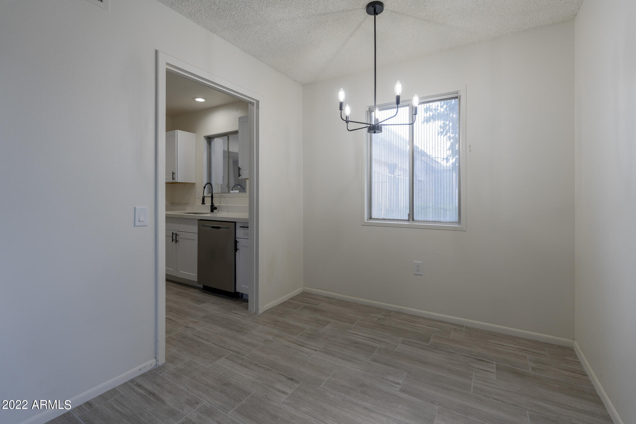 9833 West Royal Ridge Drive Sun City, AZ 85351 - Photo 7 of 20 Dining Area