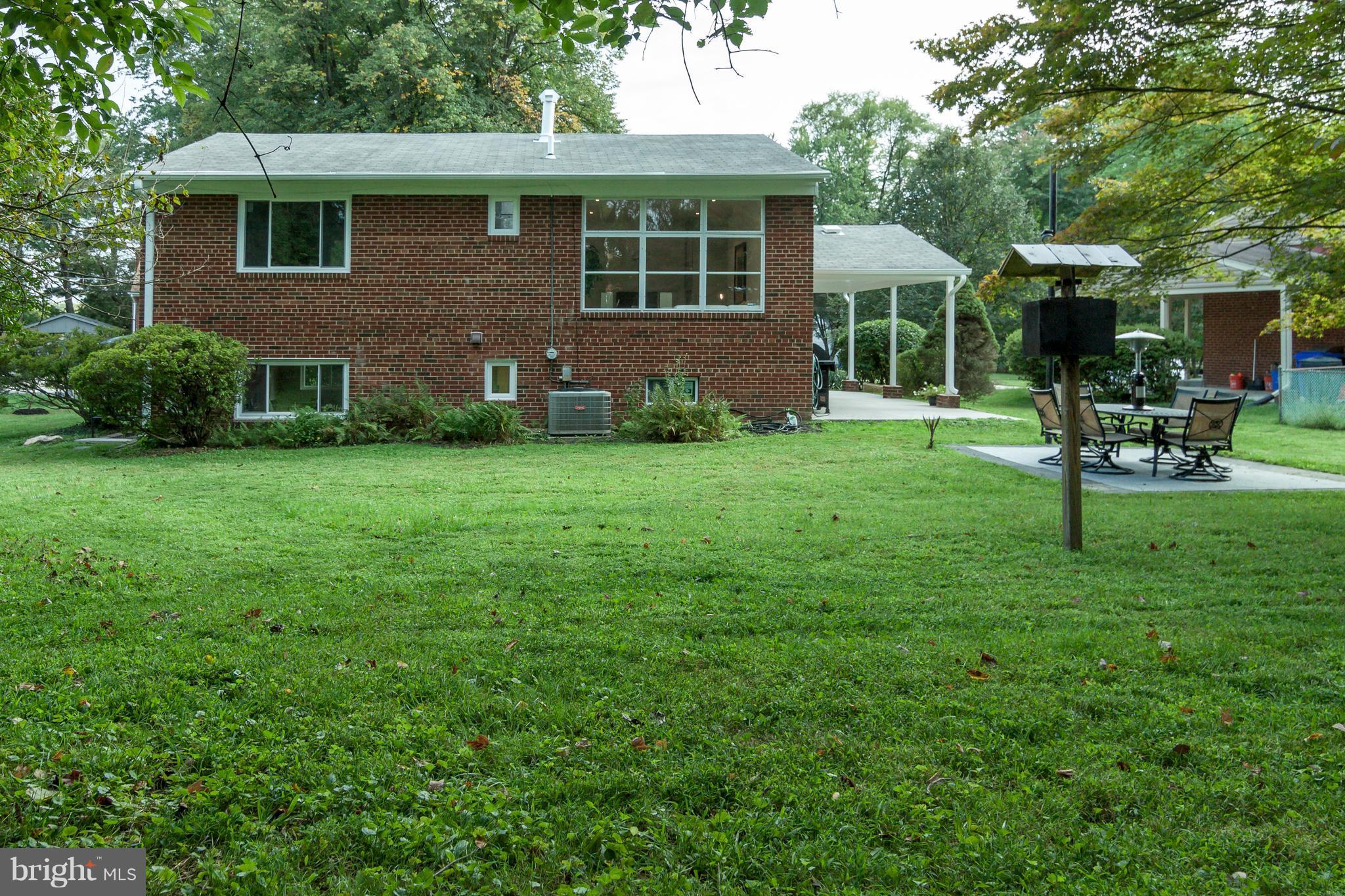 4003 Southend Road Rockville, MD 20853 - Photo 26 of 30 Exterior (Rear)