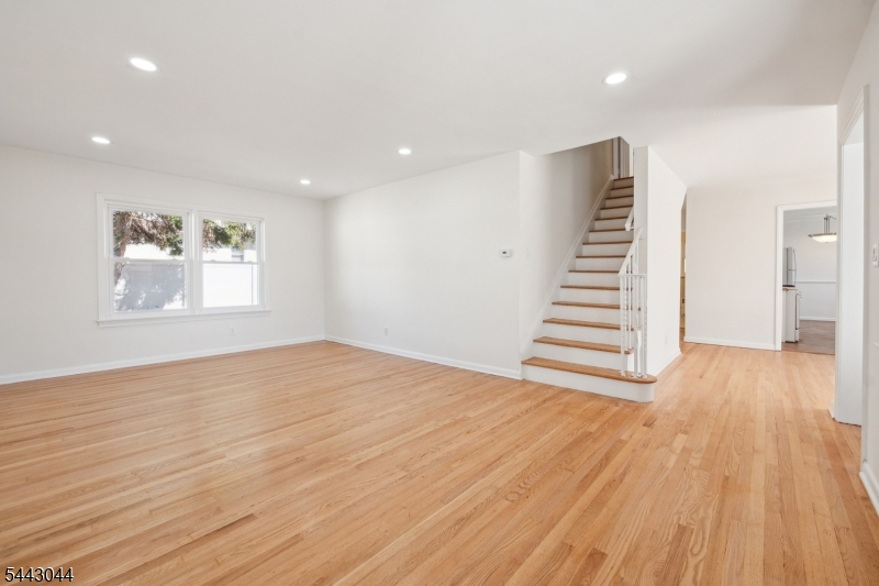 623 Livingston Road Elizabeth, NJ 07208 - Photo 2 of 22