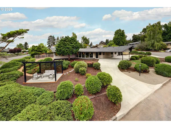 $1,500,000 | 8115 Southwest Ernst Road, Portland, OR 97225