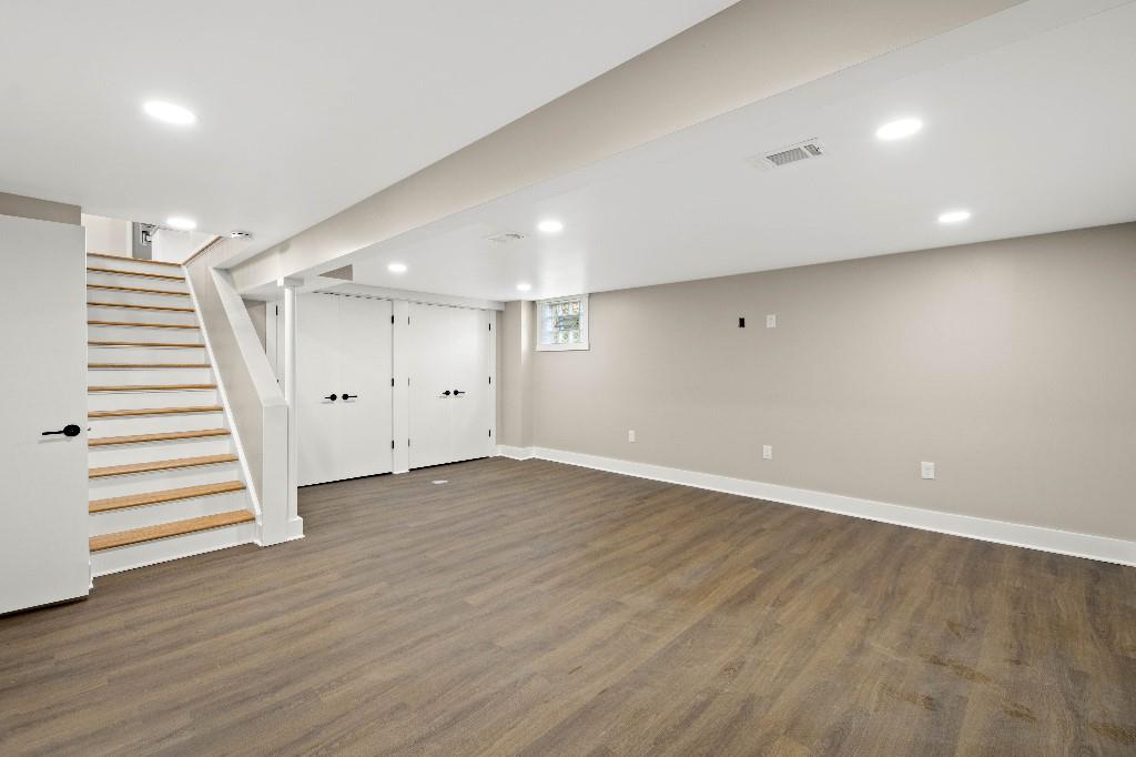28 Seneca Road Pittsburgh, PA 15241 - Photo 18 of 24 an empty room with wooden floor and white walls