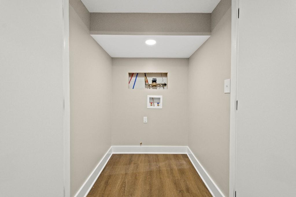 28 Seneca Road Pittsburgh, PA 15241 - Photo 21 of 24 a view of a hallway