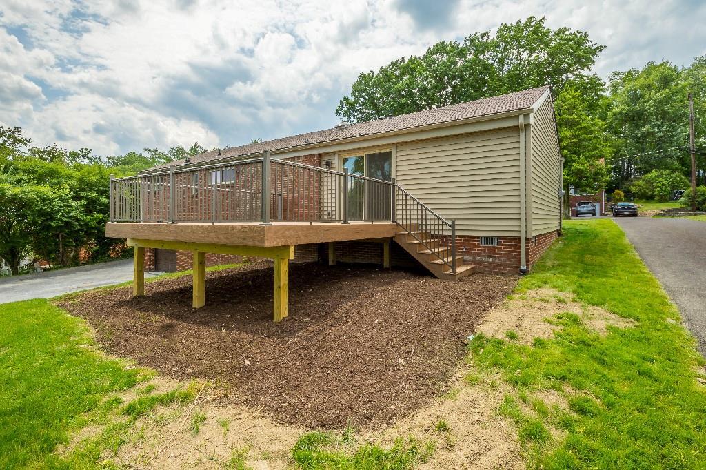 28 Seneca Road Pittsburgh, PA 15241 - Photo 5 of 24 a house view with a backyard space