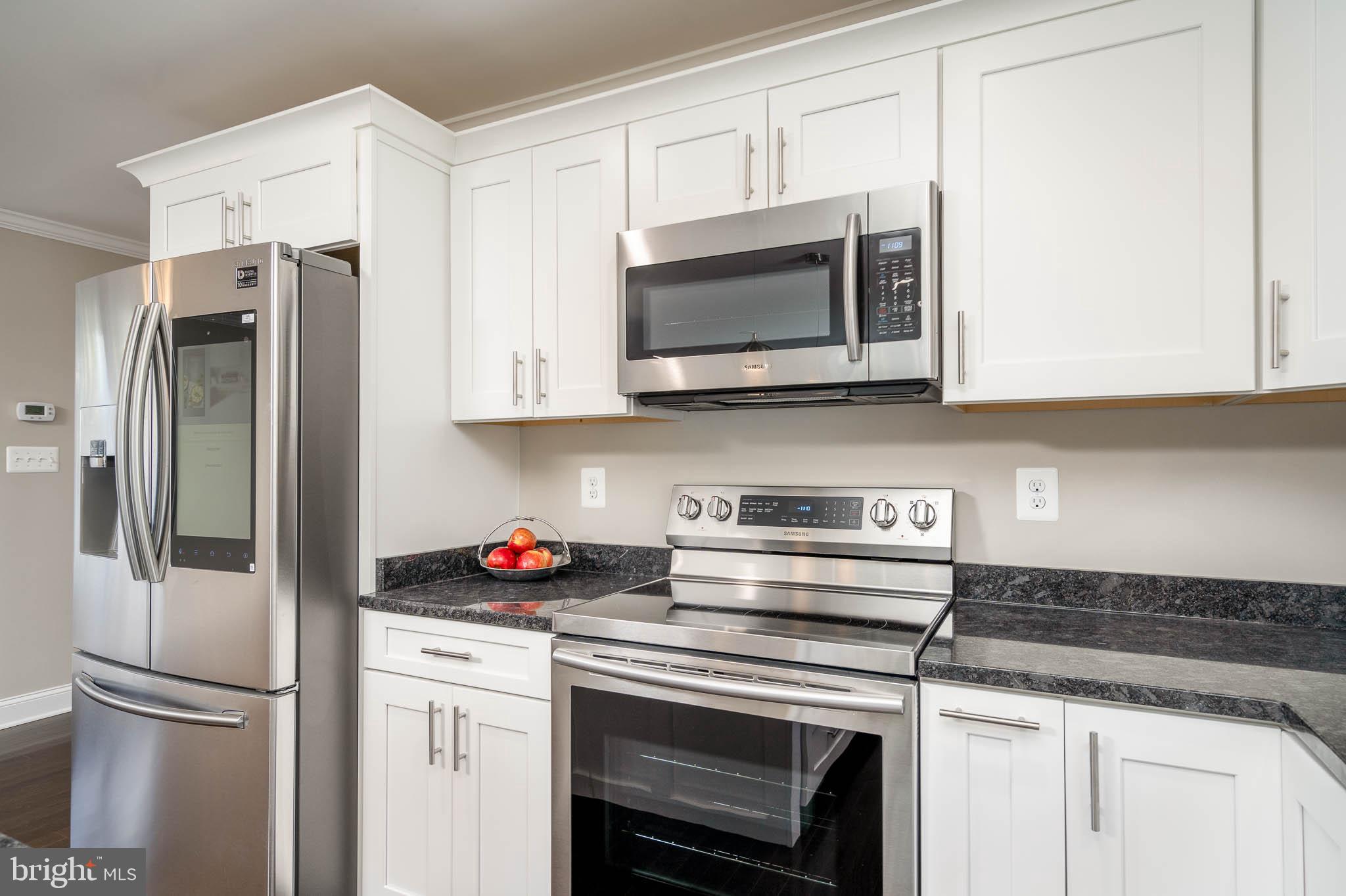 6081 Drum Point Road Deale, MD 20751 - Photo 10 of 36