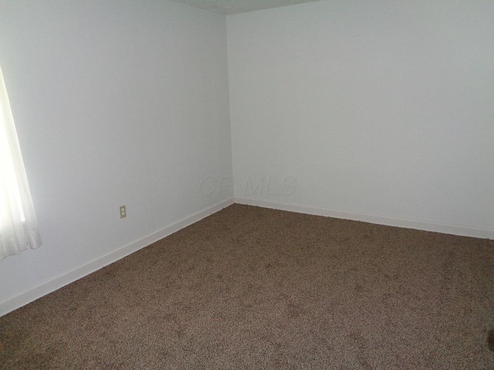 599 Johnson Road Chillicothe, OH 45601 - Photo 6 of 12 Gallery Image 6