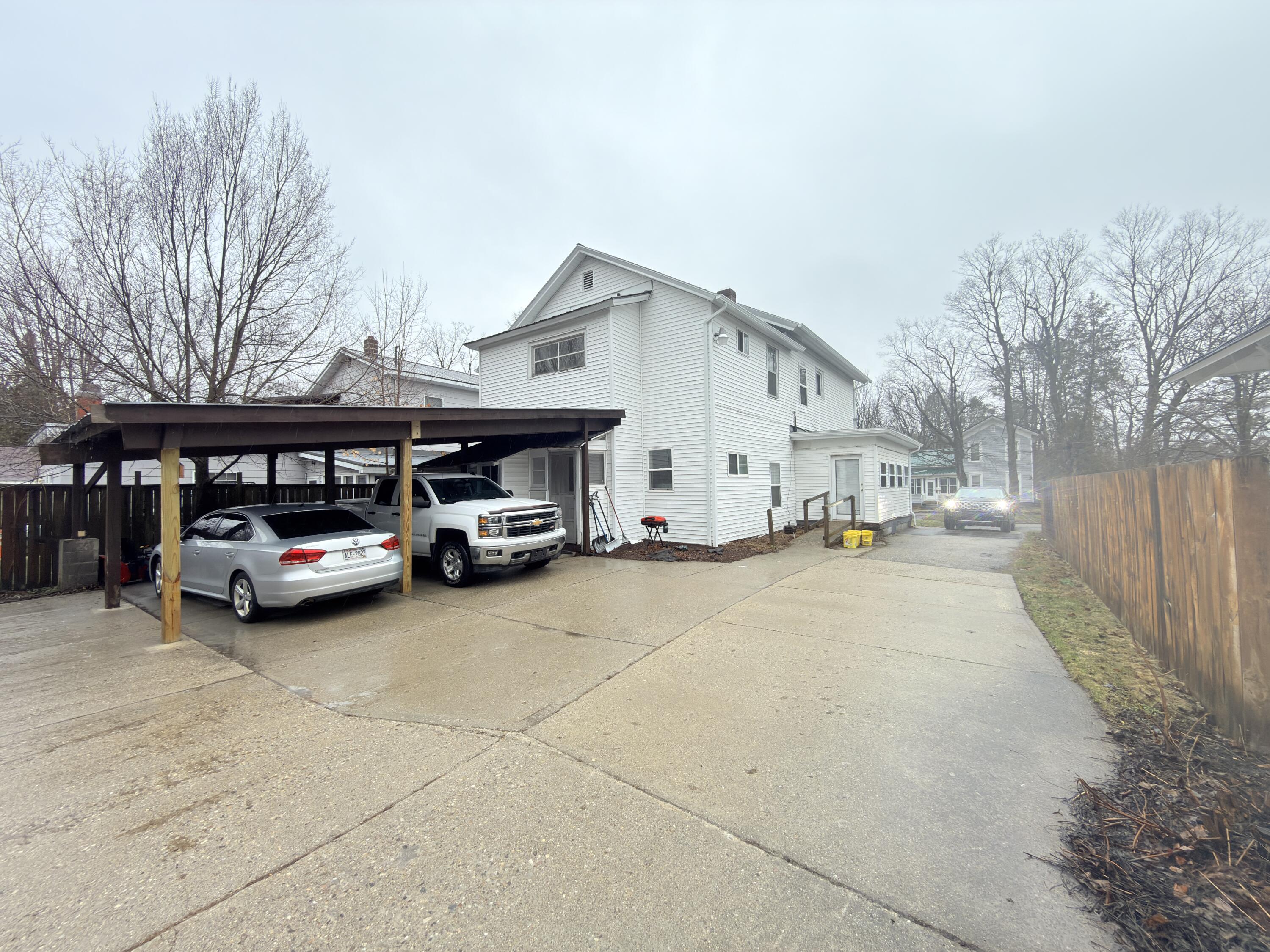 315 Rust Avenue Big Rapids, MI 49307 - Photo 6 of 36 IMG_1911