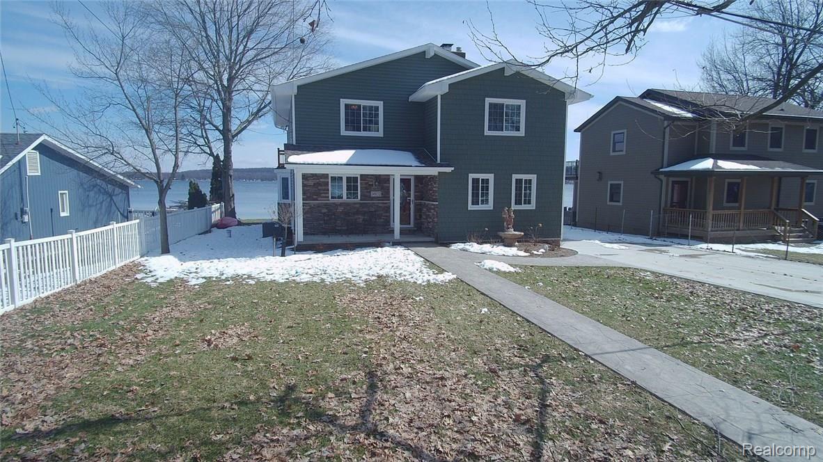 9802 Winston Road Pinckney, MI 48169 - Photo 27 of 33 31 ROAD SIDE.jpg