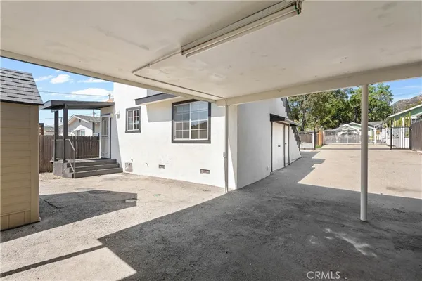 $690,000 | 6812 Quinton Lane, Tujunga, CA 91042
