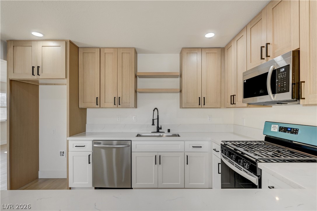 103 Elm Street Henderson, NV 89015 - Photo 16 of 34