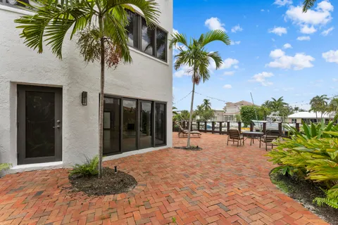 $6,200,000 | 1121 Bel Air Drive, Highland Beach, FL 33487