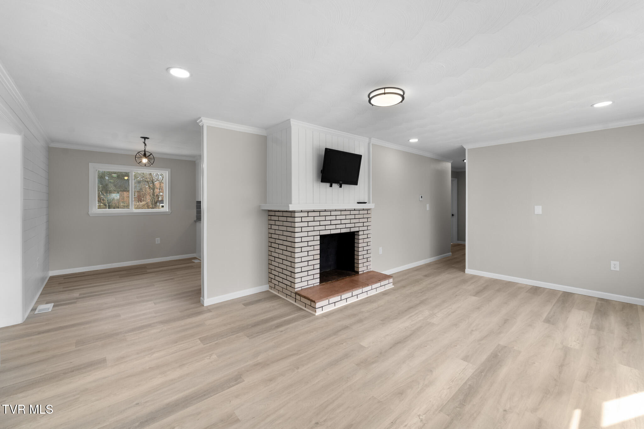 130 Utah Street Bristol, VA 24201 - Photo 20 of 36 DSC04406