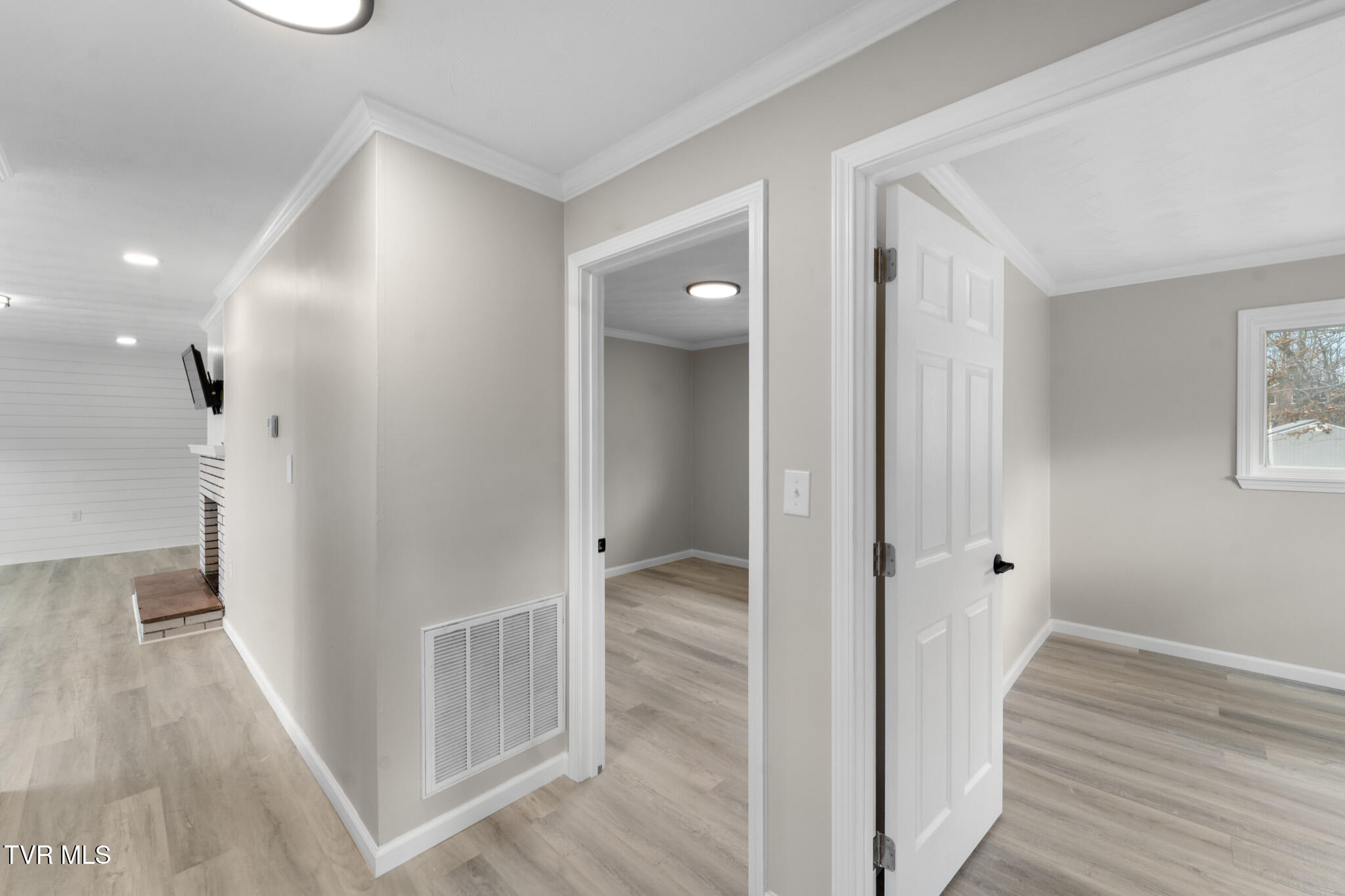 130 Utah Street Bristol, VA 24201 - Photo 24 of 36 DSC04471