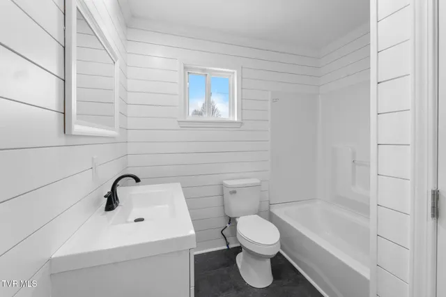 $269,000 | 130 Utah Street, Bristol, VA 24201