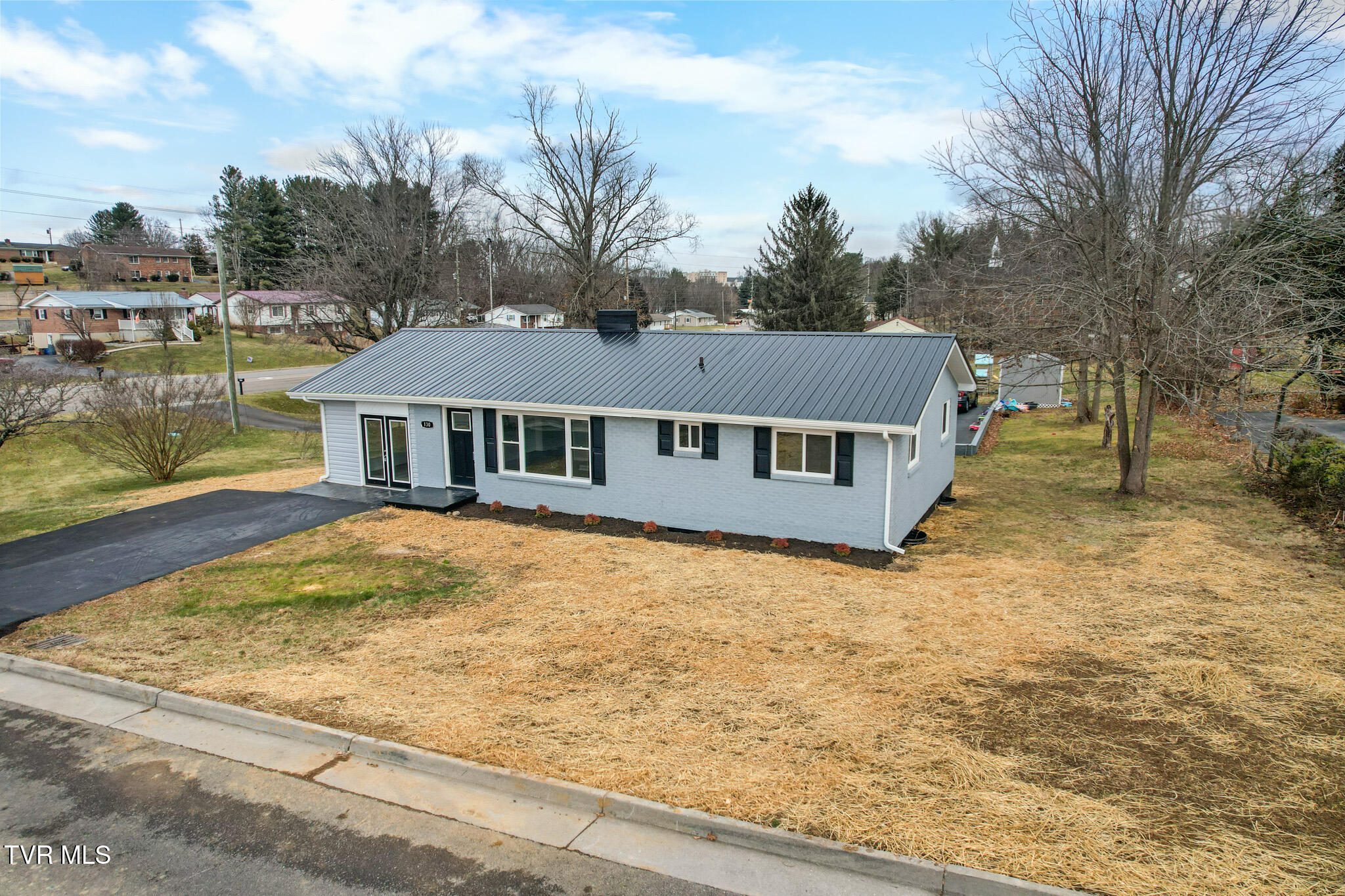 130 Utah Street Bristol, VA 24201 - Photo 5 of 36 DJI_0628