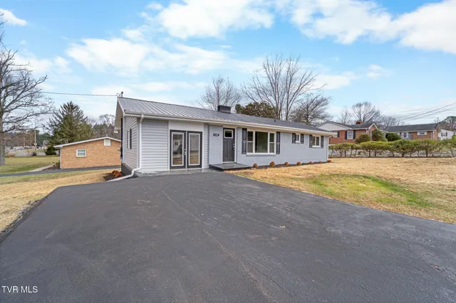 $269,000 | 130 Utah Street, Bristol, VA 24201