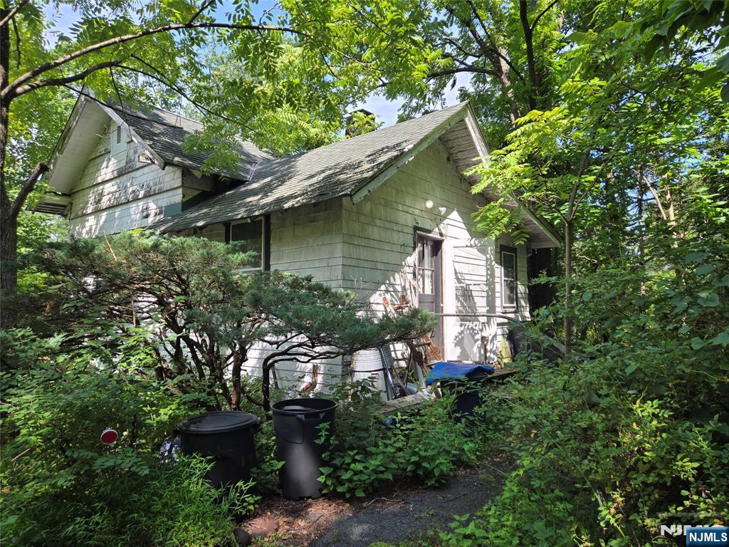 2 Hewlett Road Towaco, NJ 07082 - Photo 4 of 11 Gallery Image 4