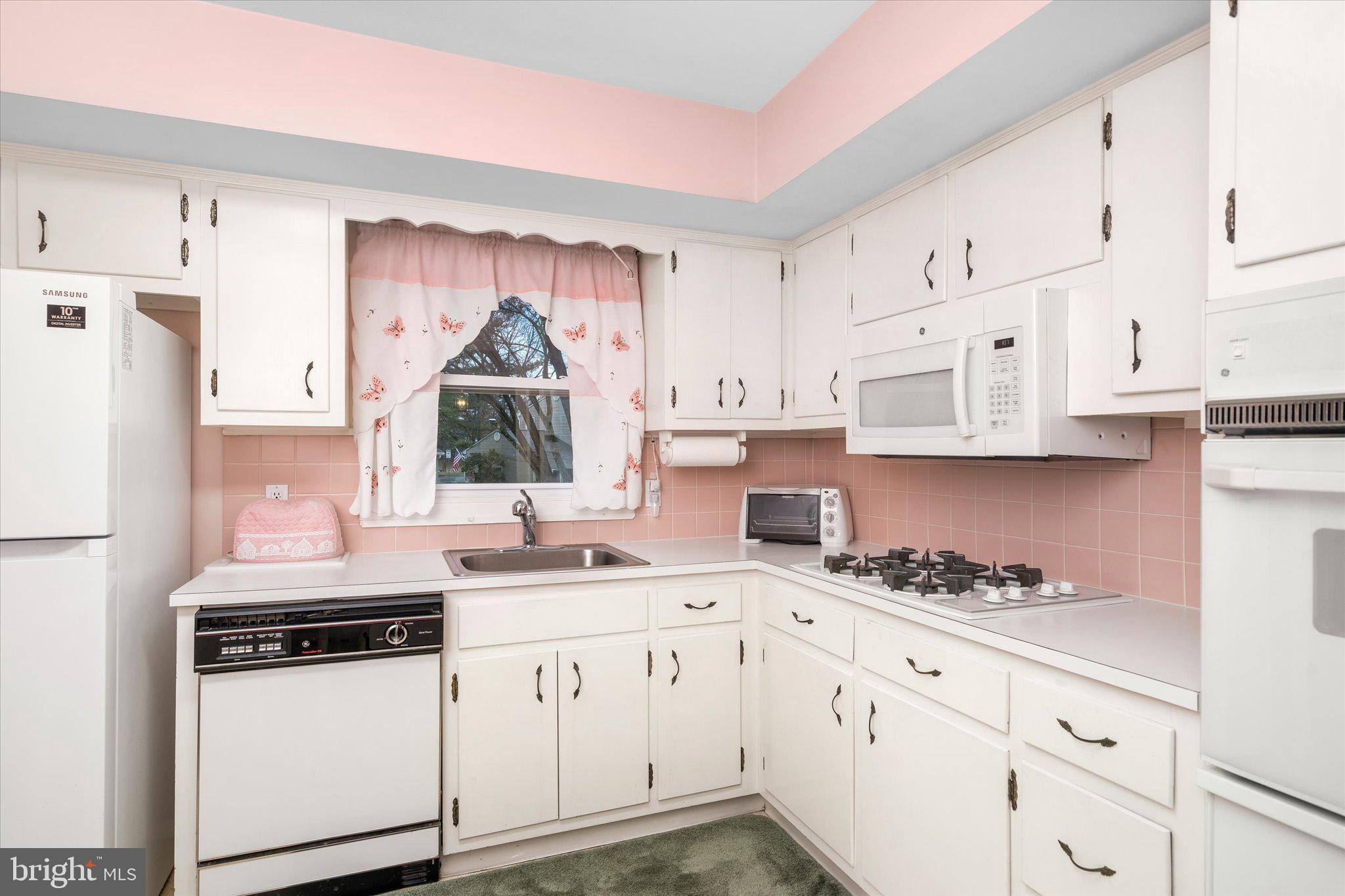 3 Running Brook Road Ewing, NJ 08638 - Photo 13 of 28