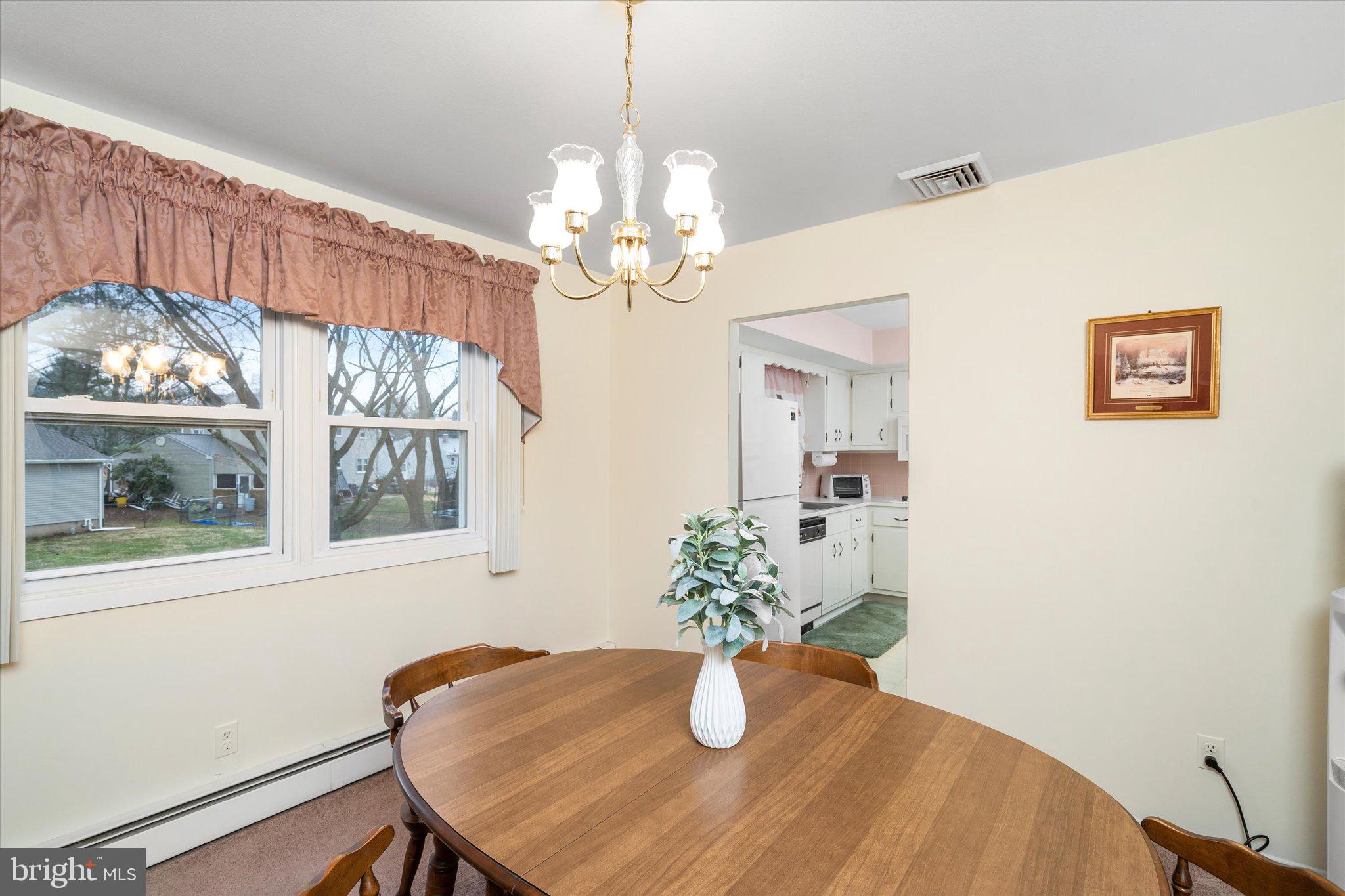 3 Running Brook Road Ewing, NJ 08638 - Photo 9 of 28